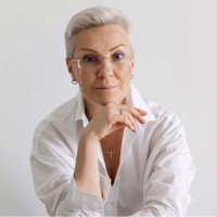 Психолог Арина Маракаева